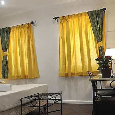 Πανσιόν Del Vescovo 4*
