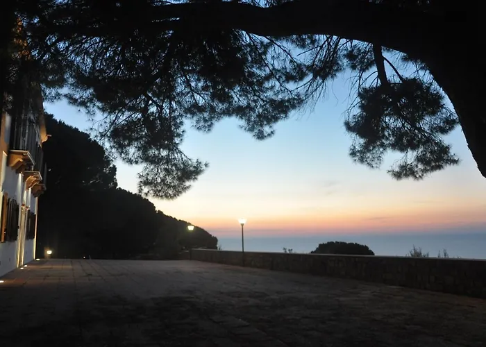 Del Vescovo Гостьовий будинок 4*