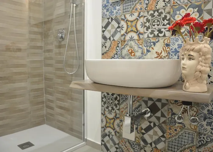 Del Vescovo Чефалу