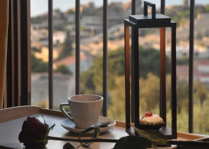 Del Vescovo Гостьовий будинок Чефалу