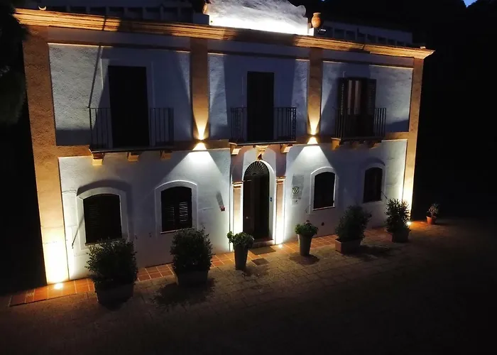 Konukevi Del Vescovo 4*